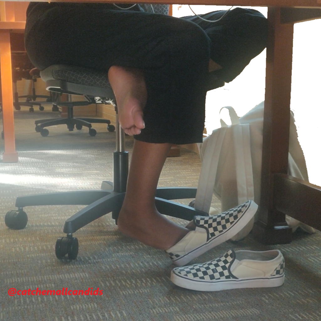 Barefoot Shoeplay in Checkerboard Vans